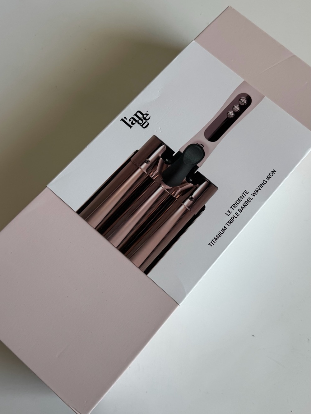 Triple barrel waving iron